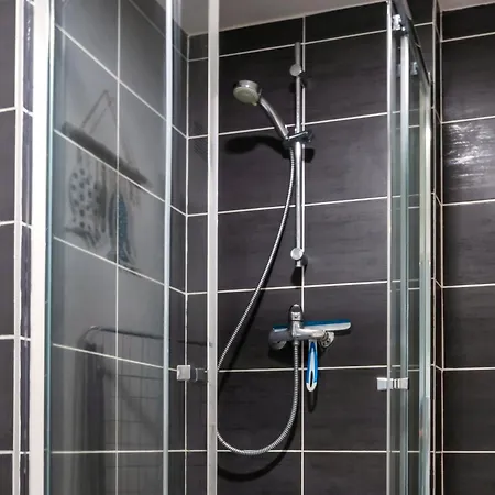 Apartment T1 Lumineux - 5 Min Gare Du Mans *